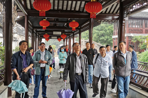 集团党委开展党史学习教育沉浸式主题党日活动